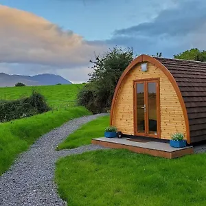 https://farmyard-lane-glamping.hotel-killarney.com